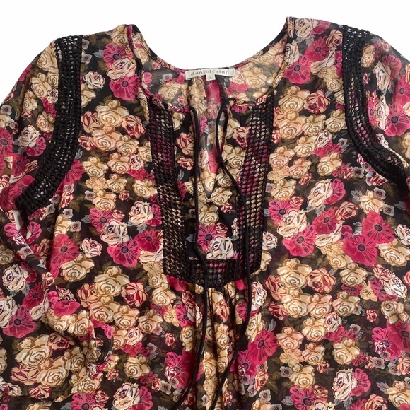 ANTHROPOLOGIE Daniel Rainn Sheer Floral Boho Top M - Picture 3 of 9